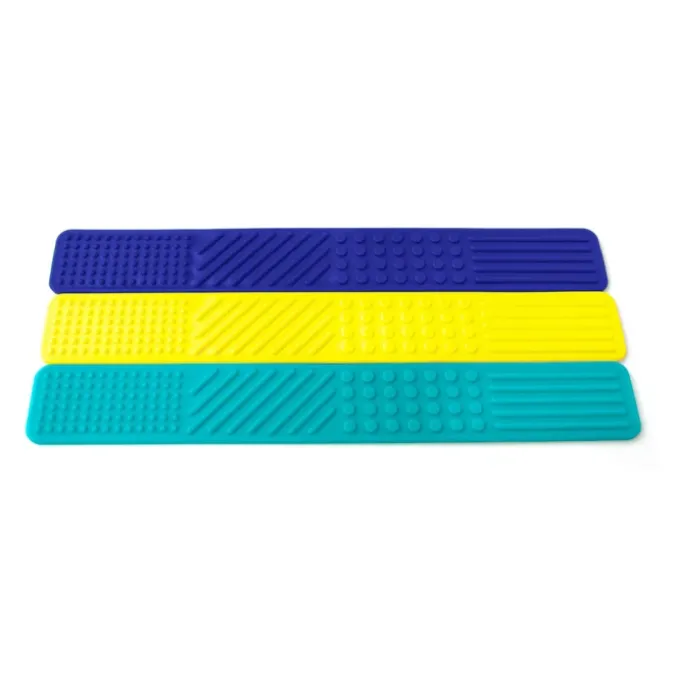 Cuillère plate texturée