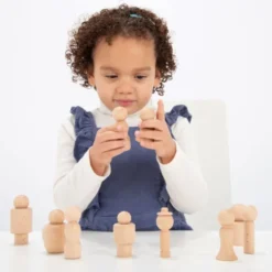 Figurines en bois