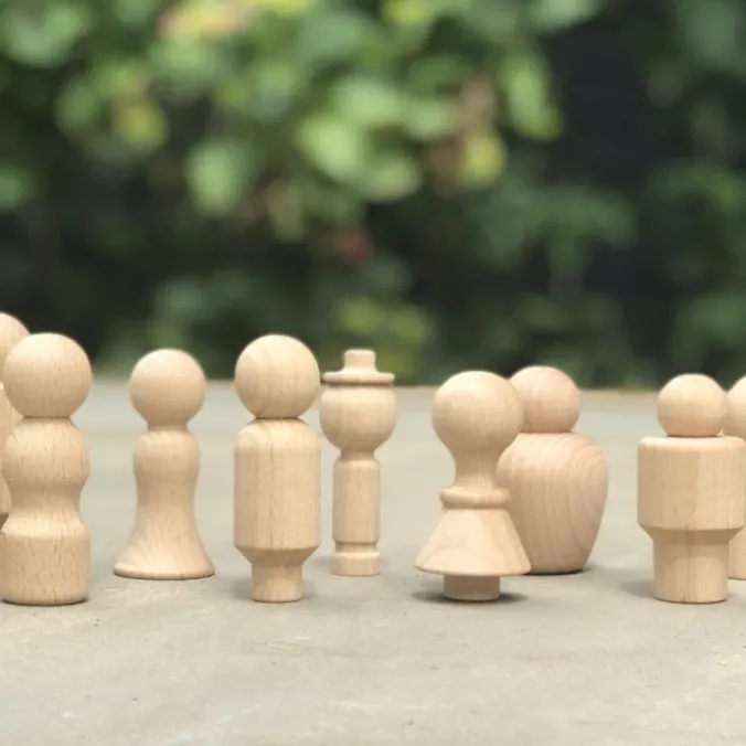 Figurines en bois