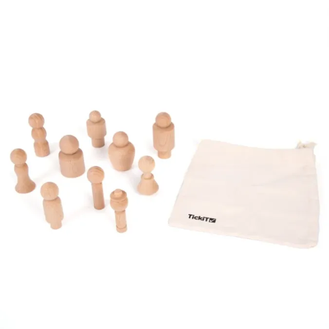 Figurines en bois