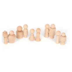 Figurines en bois