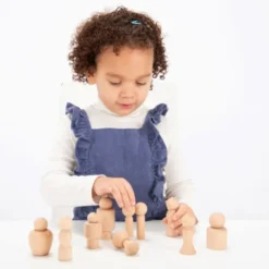 Figurines en bois