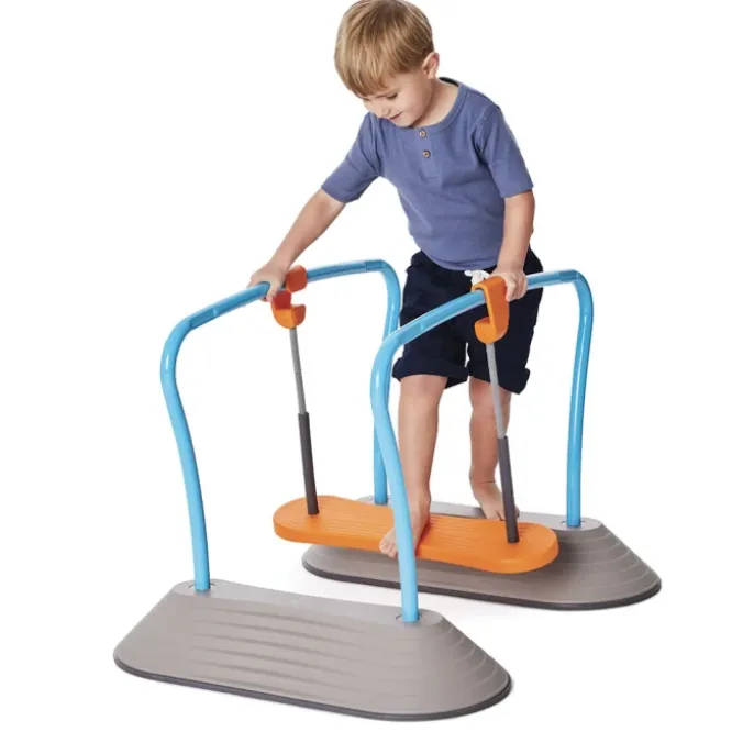 Planche suspendue pour mini parkour