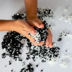 Playfoam Pluffle Twist - Noir et blanc