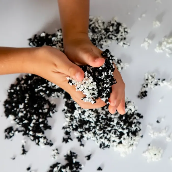 Playfoam Pluffle Twist - Noir et blanc
