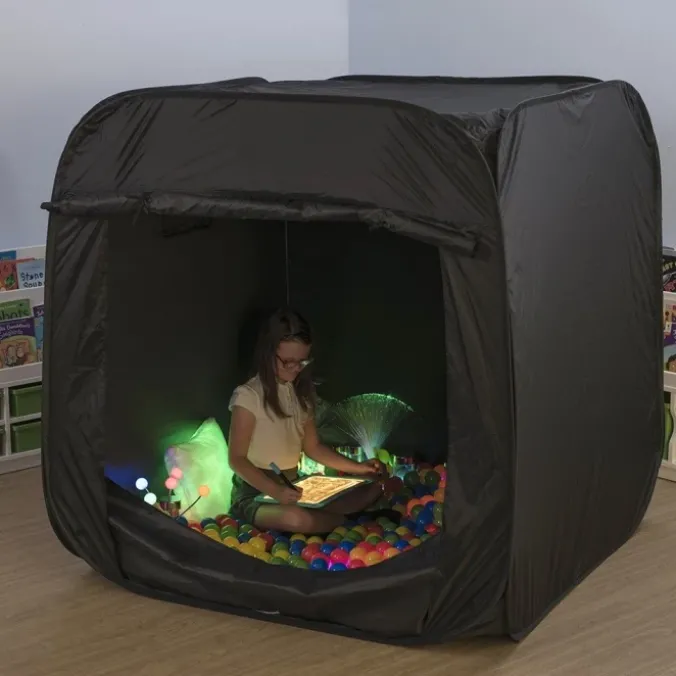 Pop-up espace sensoriel noir