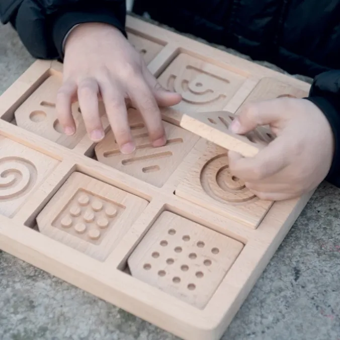 Puzzle sensoriel de mémoire